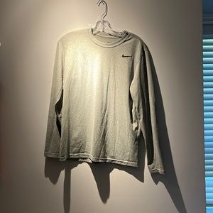Nike long sleeve grey shirt with dry fit material in great condition.